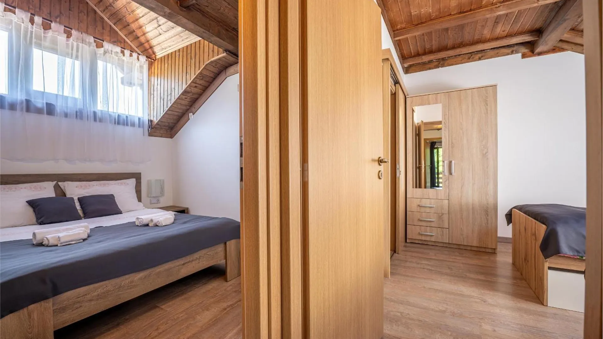 Mountain Escape House With Indoor Pool Villa Fužine