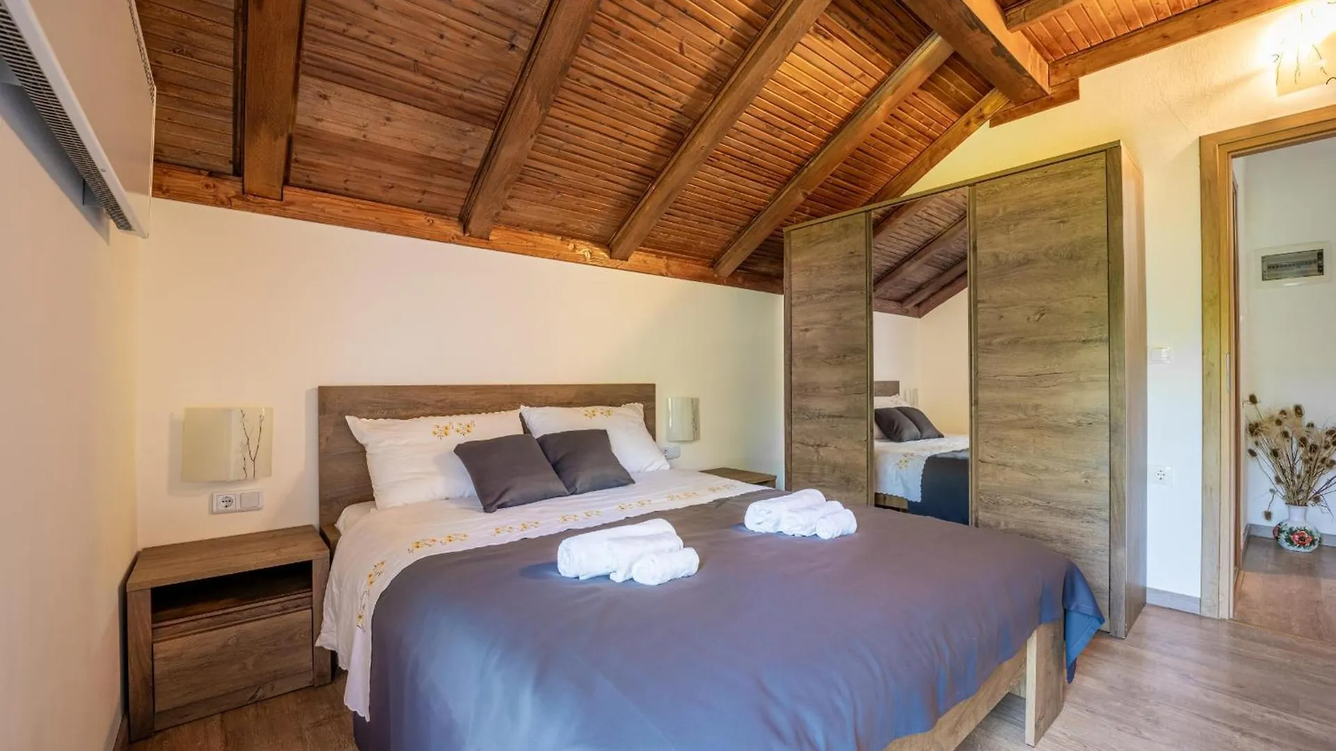 Mountain Escape House With Indoor Pool Villa Fužine
